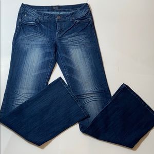 Milan low rise flared leg jeans size 11 [0630]